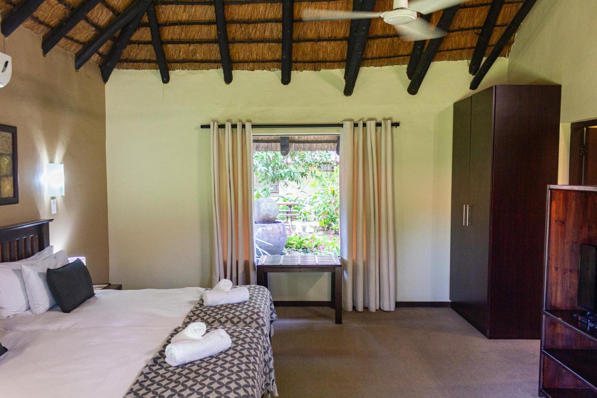 Hotel Numbi & Garden Suites Hazyview Ngoại thất bức ảnh